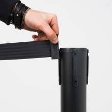 DETTAGLIO CLIP COLONNINA COLONNA NERA SEGNA PERCORSO PALINA PALETTO METALLO SEPARA CODA 5 METRI