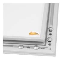 DETTAGLIO ANGOLO INTERNO BACHECA PORTA MENU ESTERNI LUMINOSA A LED, LOGO O REMOVIBILE, PROFILI SILVER 